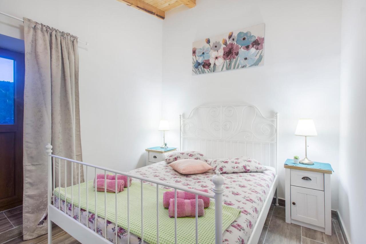 Luxury House Ivan With 4 Bedrooms Divojevici Exterior foto