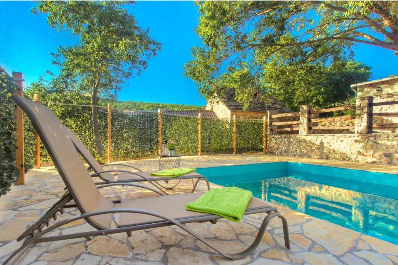 Luxury House Ivan With 4 Bedrooms Divojevici Exterior foto