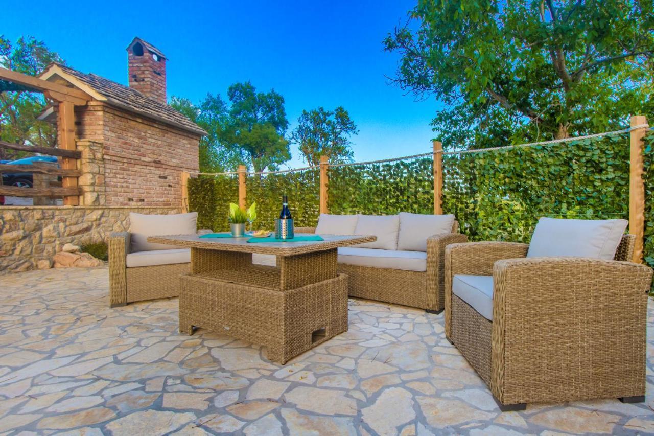 Luxury House Ivan With 4 Bedrooms Divojevici Exterior foto